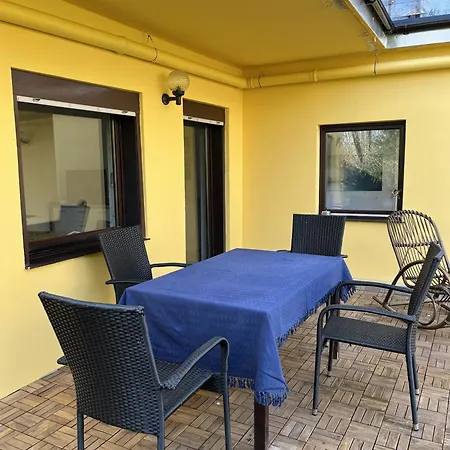 Apartment Haus Zahra Wahlheim